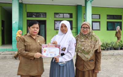 Peraih Medali Emas Olimpiade Cerdas Linguistik Bidang Bahasa Mandarin Tingkat Nasional